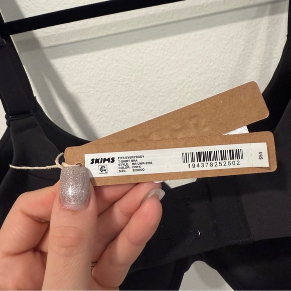 Skims Fits Everybody T-Shirt Bra in Onyx 32DDDD - Picture 3 of 5